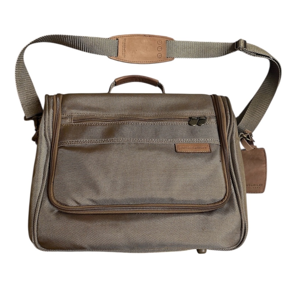 BRIGGS & RILEY Travel Messenger Carry On Bag